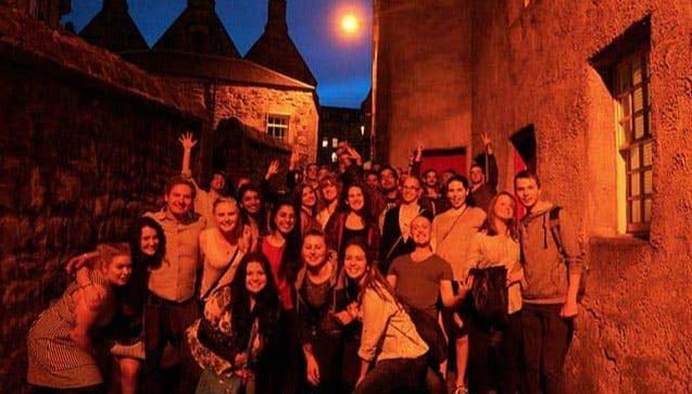 Edinburgh Pub Crawl - Photo 1