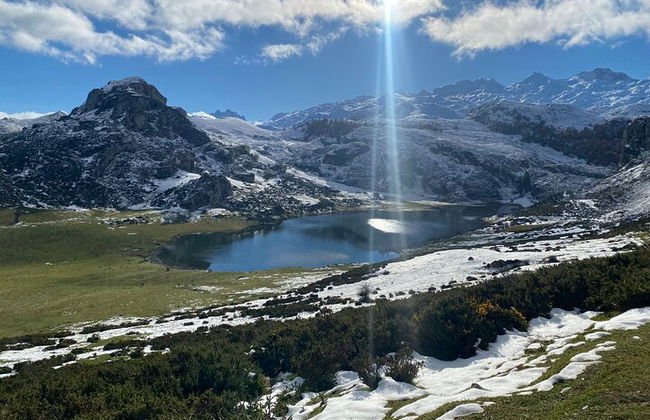 Visite privée d'Oviedo à Covadonga, lacs et villages de marins - Photo 8