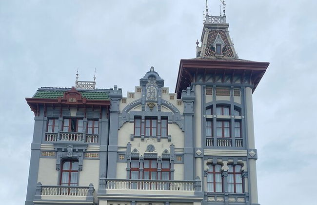 Visite privée d'Oviedo à Covadonga, lacs et villages de marins - Photo 3