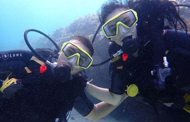 Bautismo de buceo en la Reserva Marina Cala Delta - Foto 6