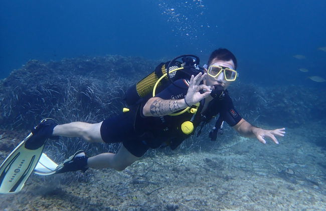 Bautismo de buceo en la Reserva Marina Cala Delta - Foto 4