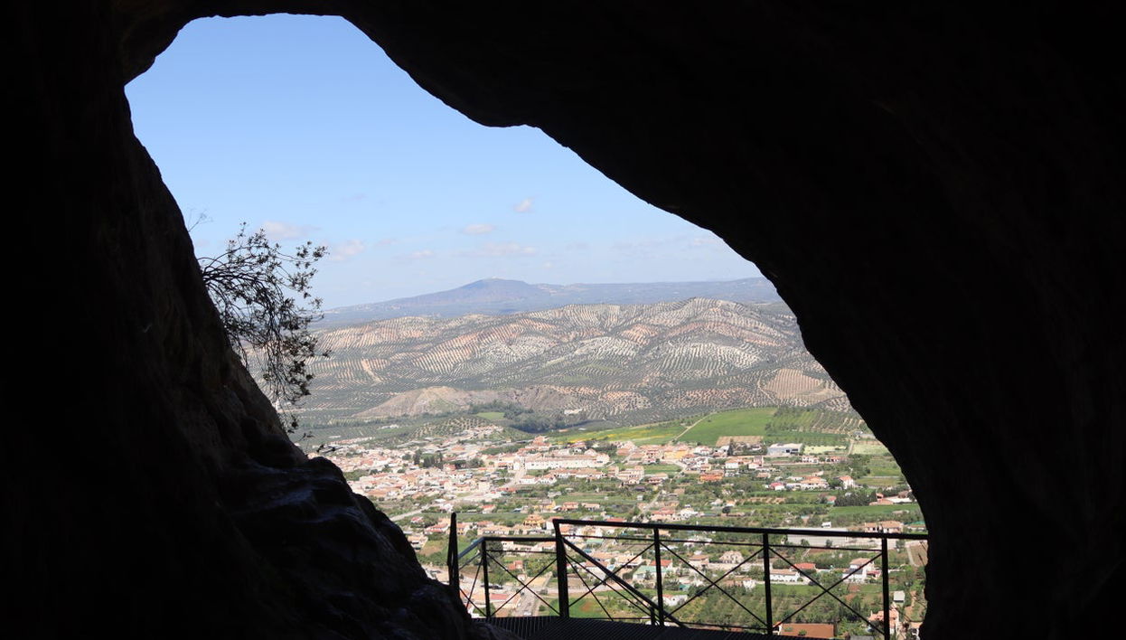 Senderismo por Cuevas de San Marcos - Photo 1