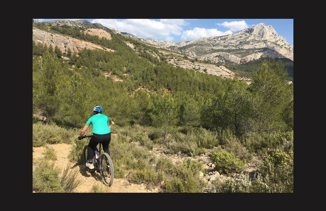 Balade à vélo électrique à la montagne Sainte-Victoire - Photo 5