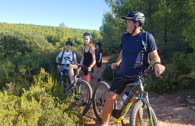 Balade à vélo électrique à la montagne Sainte-Victoire - Photo 2