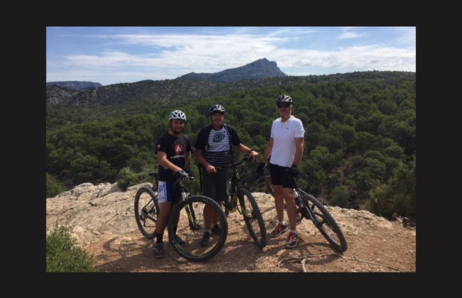 Balade à vélo électrique à la montagne Sainte-Victoire - Photo 6