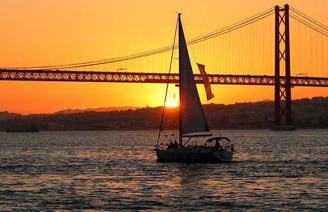 Sunset Tagus Cruise - Photo 6