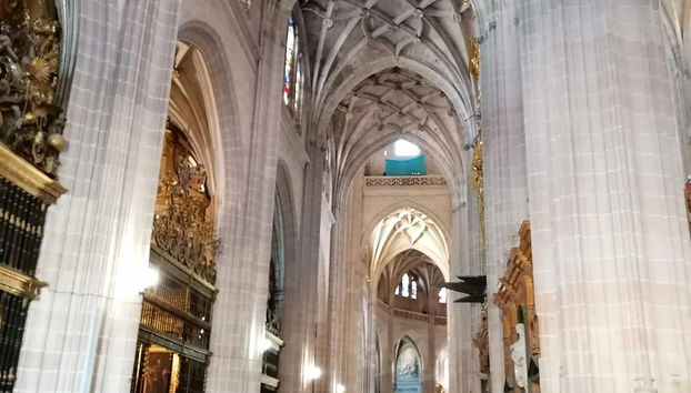 Entrada a la Catedral y el Palacio Episcopal - Foto 2