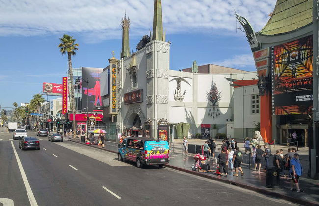 Hollywood & Celebrity Homes Tour - Photo 1