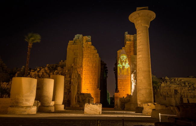 Espectáculo de luz y sonido en el Templo de Karnak - Foto 1
