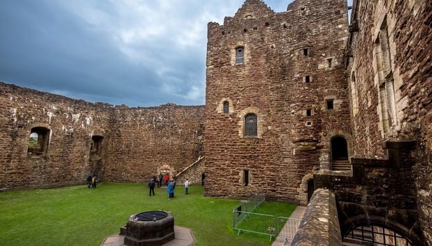 Visit the stunning Doune Castle
