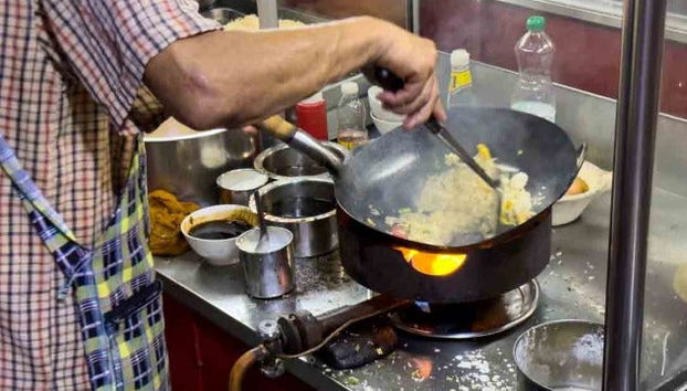Tour gastronómico nocturno en tuk tuk - Foto 3