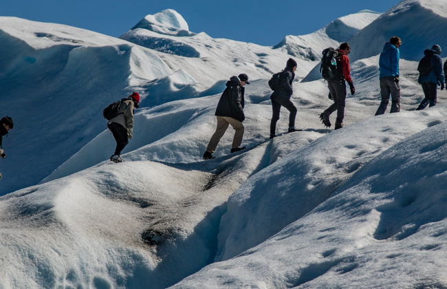 Trilha pelo glaciar Perito Moreno + Passeio de barco - Foto 8