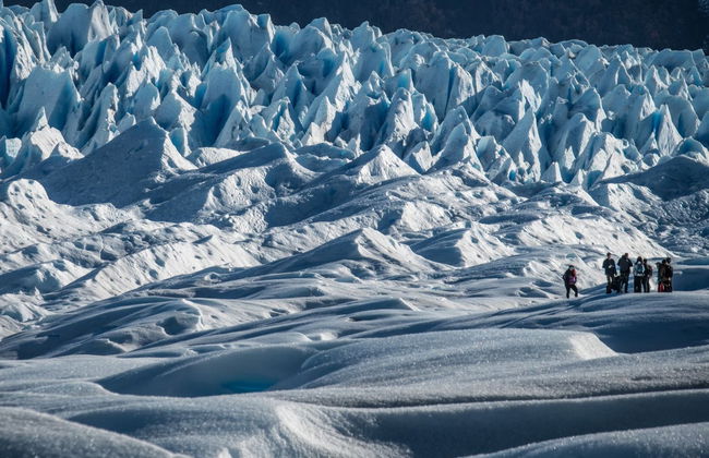 Trilha pelo glaciar Perito Moreno + Passeio de barco - Foto 5