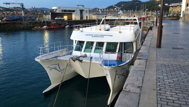 San Sebastian Coast Catamaran Trip - Foto 2
