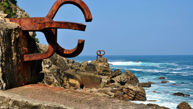 San Sebastian Coast Catamaran Trip - Foto 5