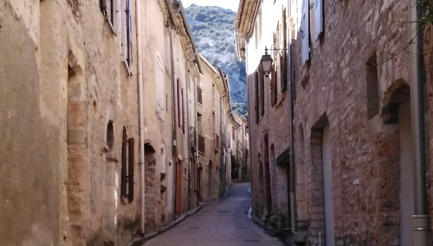 Saint-Guilhem-le-Désert Day Trip - Photo 2