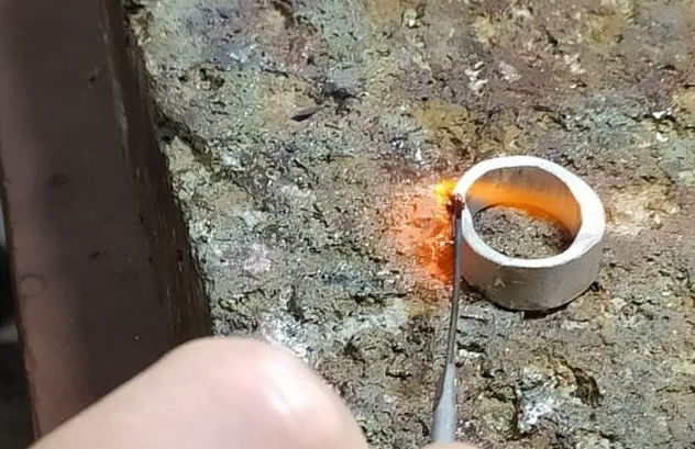 Taller de anillos de esmeraldas - Foto 8