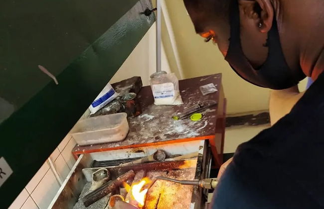 Taller de anillos de esmeraldas - Foto 4