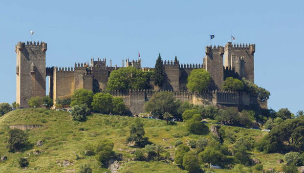 Entrada al castillo de Almodóvar del Río - Foto 5