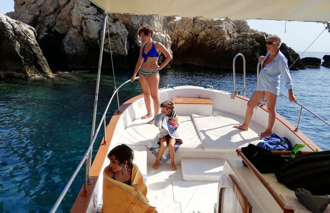 Paseo en barco por la bahía de Giardini Naxos - Foto 5