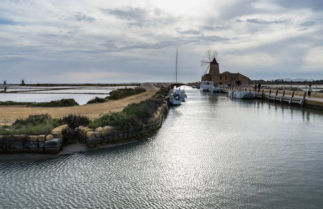 Excursión a las Salinas de Stagnone + Paseo en barco - Foto 3
