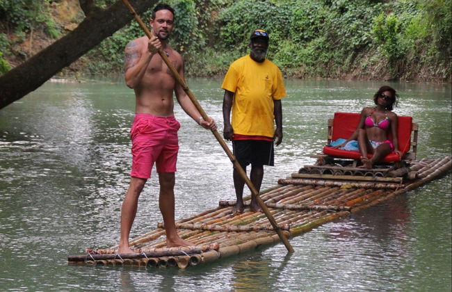 Paseo en balsa de bambú por el río Martha Brae - Foto 4
