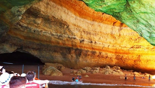 Passeio de barco pelas grutas de Algarve ao entardecer - Foto 3