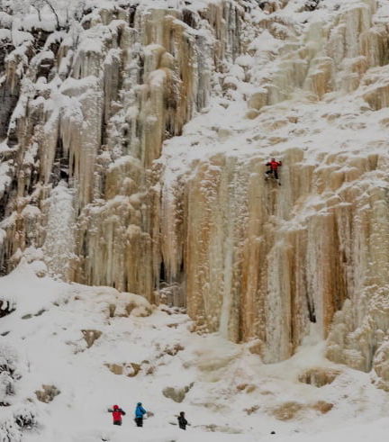 Foto de Excursión a las cascadas congeladas de Korouoma