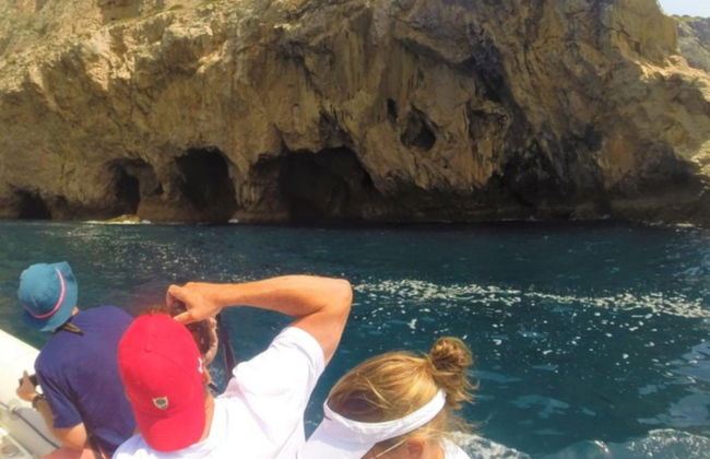 Paseo en barco por las cuevas del Cabo Espichel - Foto 6