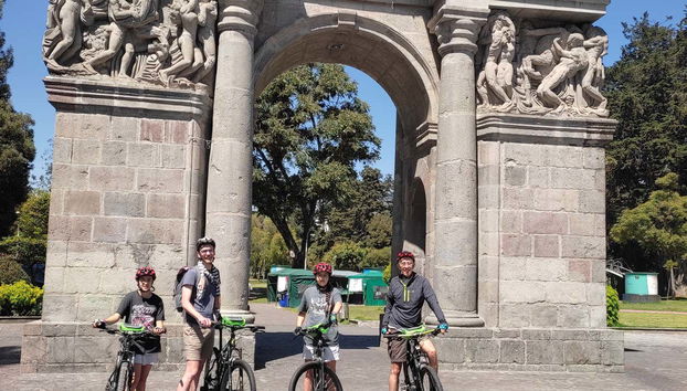 Tour en bicicleta por Quito - Foto 2