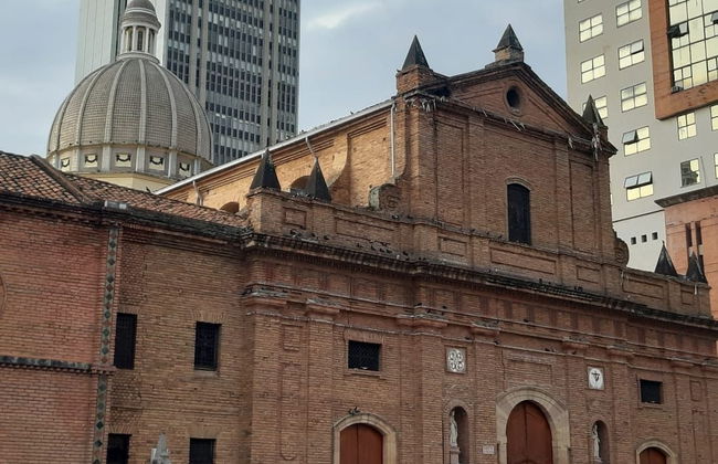 Visita guiada por Cali - Foto 3