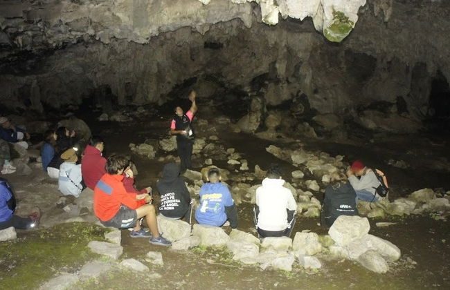 Espeleología en la gruta de La Puente - Foto 4