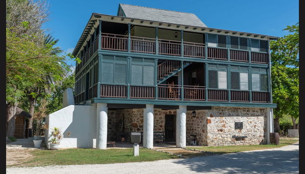 Pedro St James Castle, Mission House and Crystal Caves - Foto 2