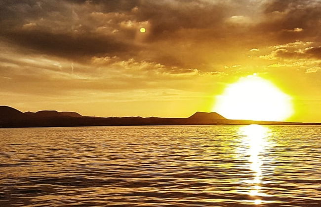 Paseo en catamarán por Puerto del Carmen al atardecer - Foto 7