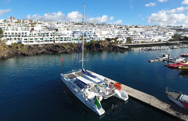 Paseo en catamarán por Puerto del Carmen al atardecer - Foto 2
