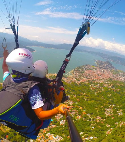 Foto de Vuelo en parapente por Valle de Bravo