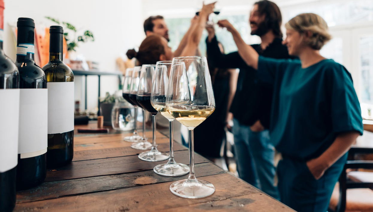 Cena y cata de vinos en Génova - Foto 1