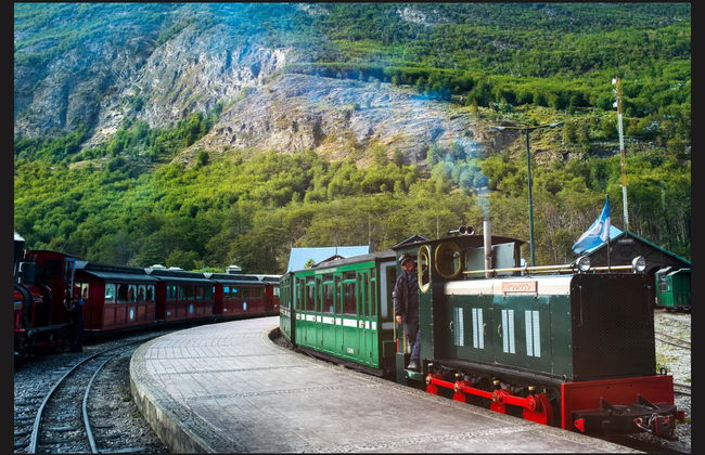 Excursión al Parque Nacional Tierra del Fuego + Tren del Fin del Mundo - Foto 4