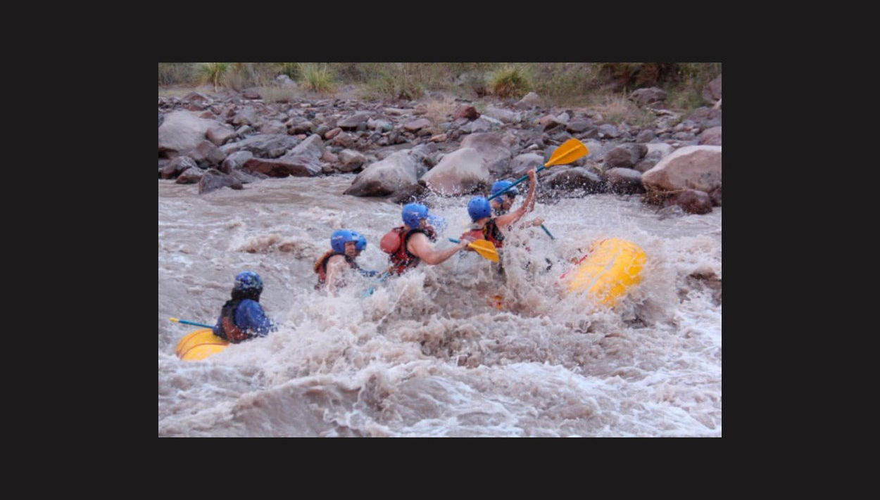 Rafting en el río Mendoza - Foto 1