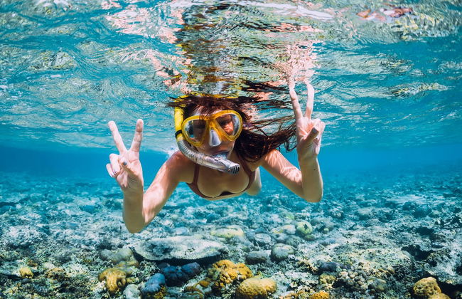 Santa Fe Island & Playa Escondida Snorkelling Tour - Foto 1