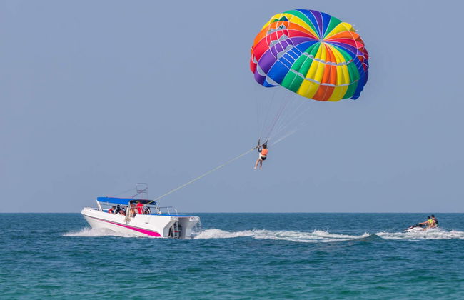 Private Parasailing in Salou - Photo 5