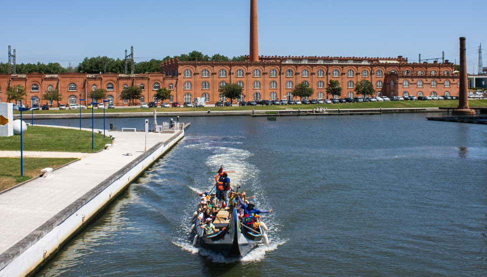 Paseo barco moliceiro Aveiro - Foto 1