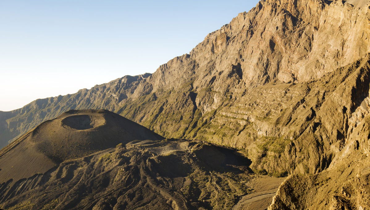 Mount Meru 5-Day Hike - Photo 1