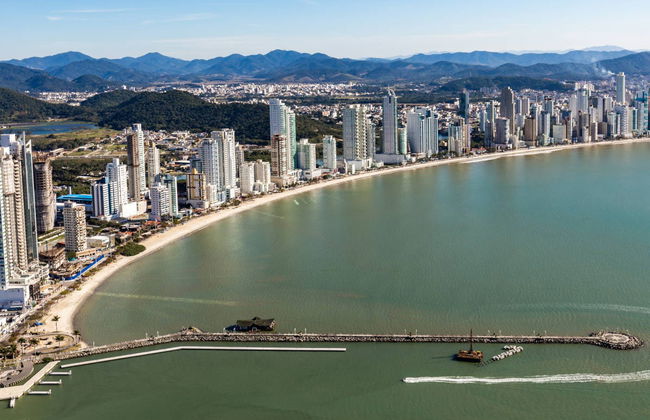 Escursione a Balneário Camboriú e al Parco Unipraias - Foto 1