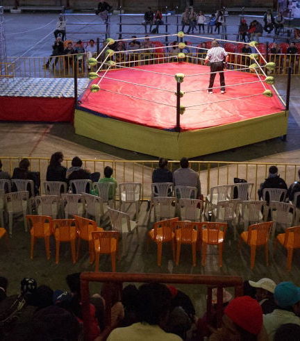 Foto - Combate de luta livre de Cholitas