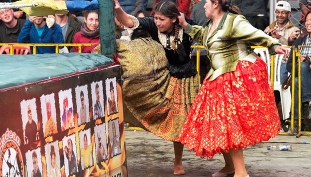 Fighting Cholitas Show - Photo 3
