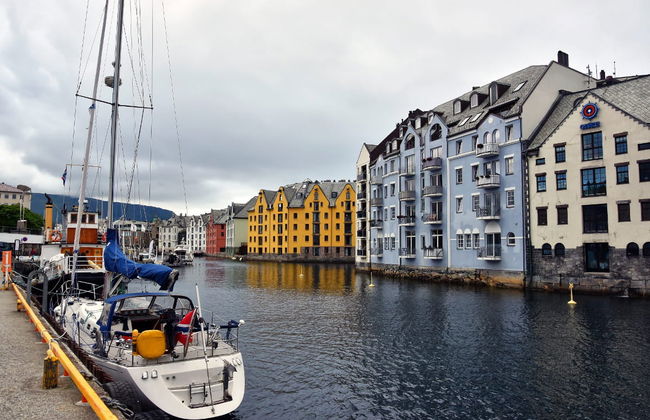 Bus touristique d'Ålesund - Photo 1