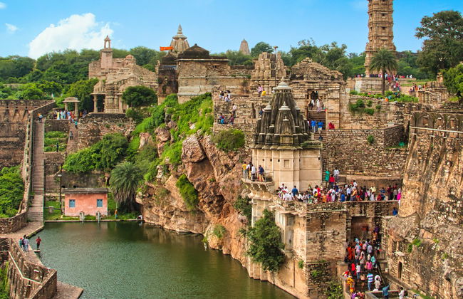 Excursión privada al templo de Brahma y fuerte Chittorgarh - Foto 2