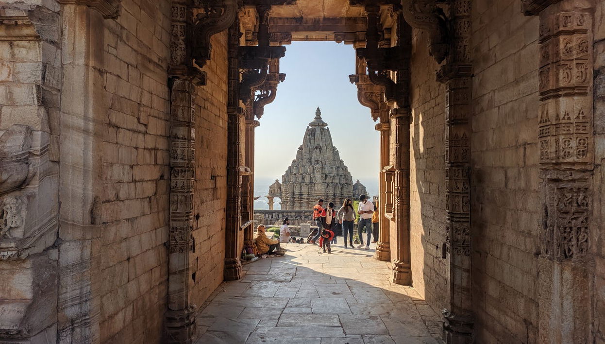 Excursion privée au Temple de Brahma et au Fort Chittorgarh - Photo 1