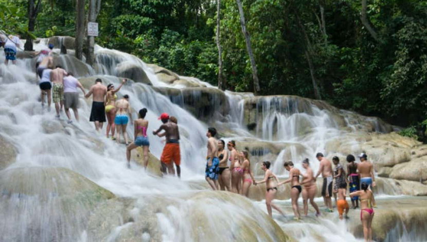 Excursão às cascatas do rio Dunn - Foto 2